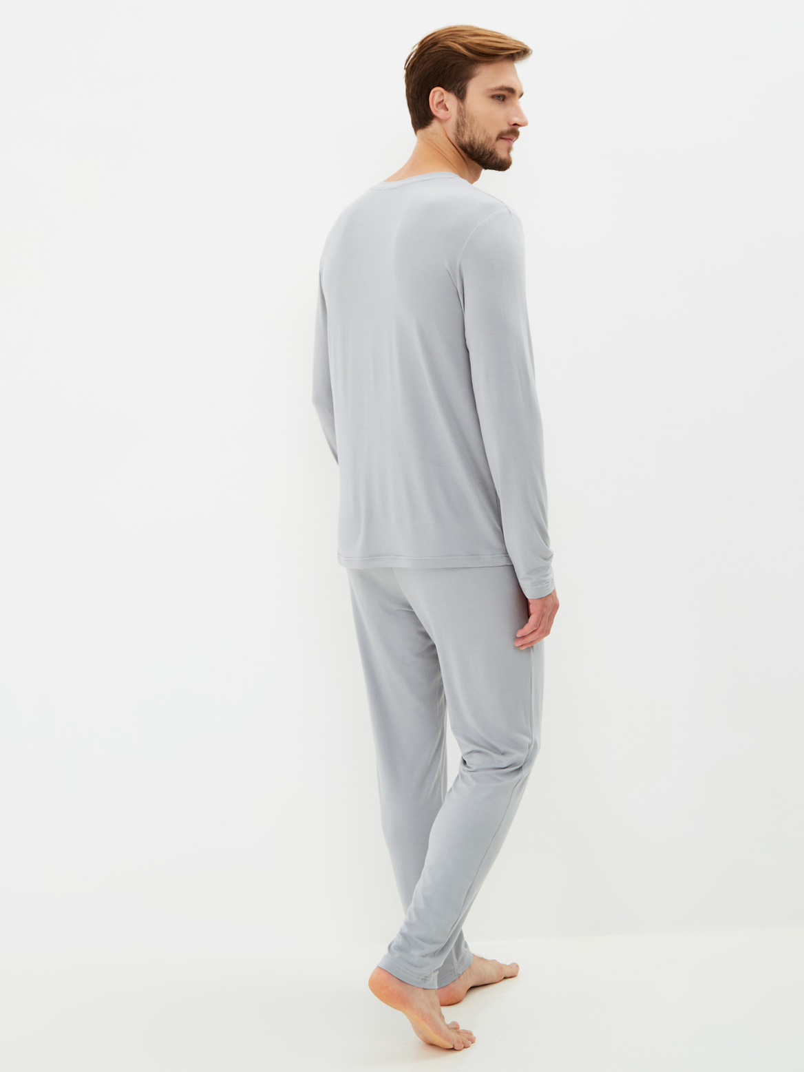 Костюм мужской лонгслив и брюки серый