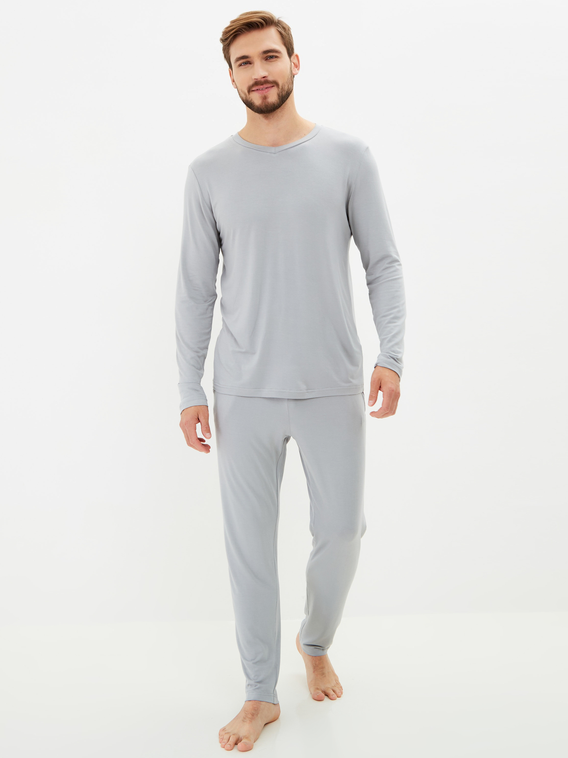 Костюм мужской лонгслив и брюки серый