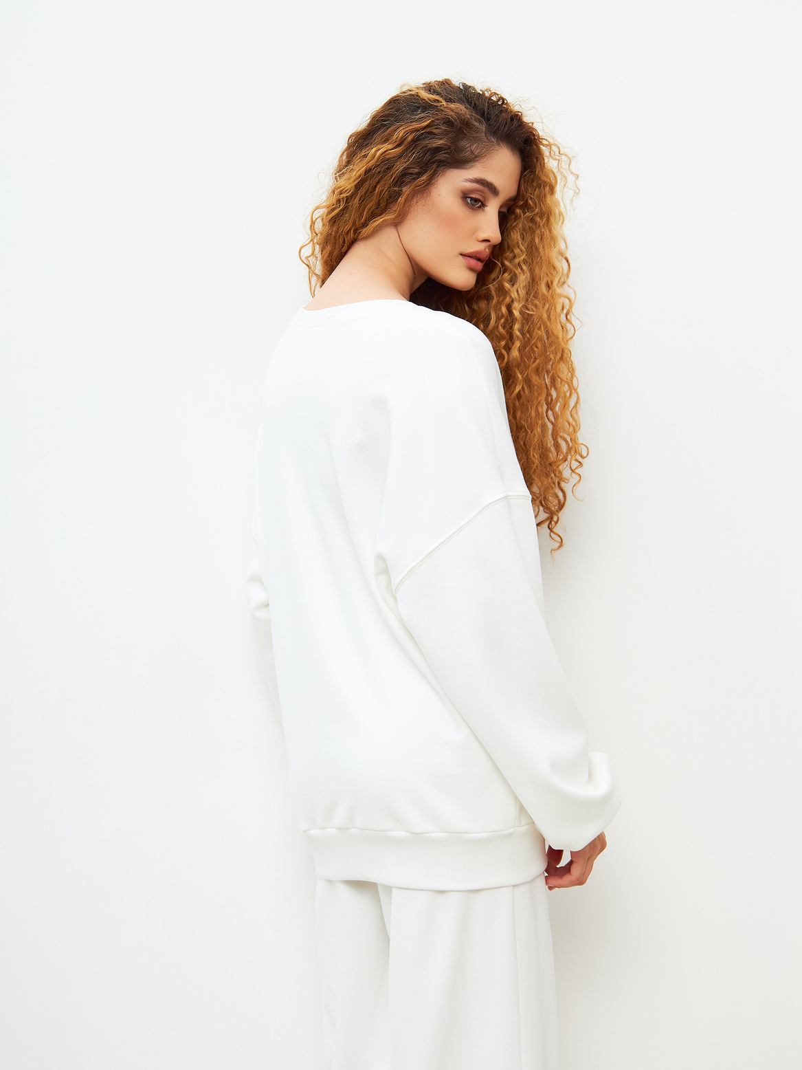 Свитшот белый с зеленым принтом Tennis