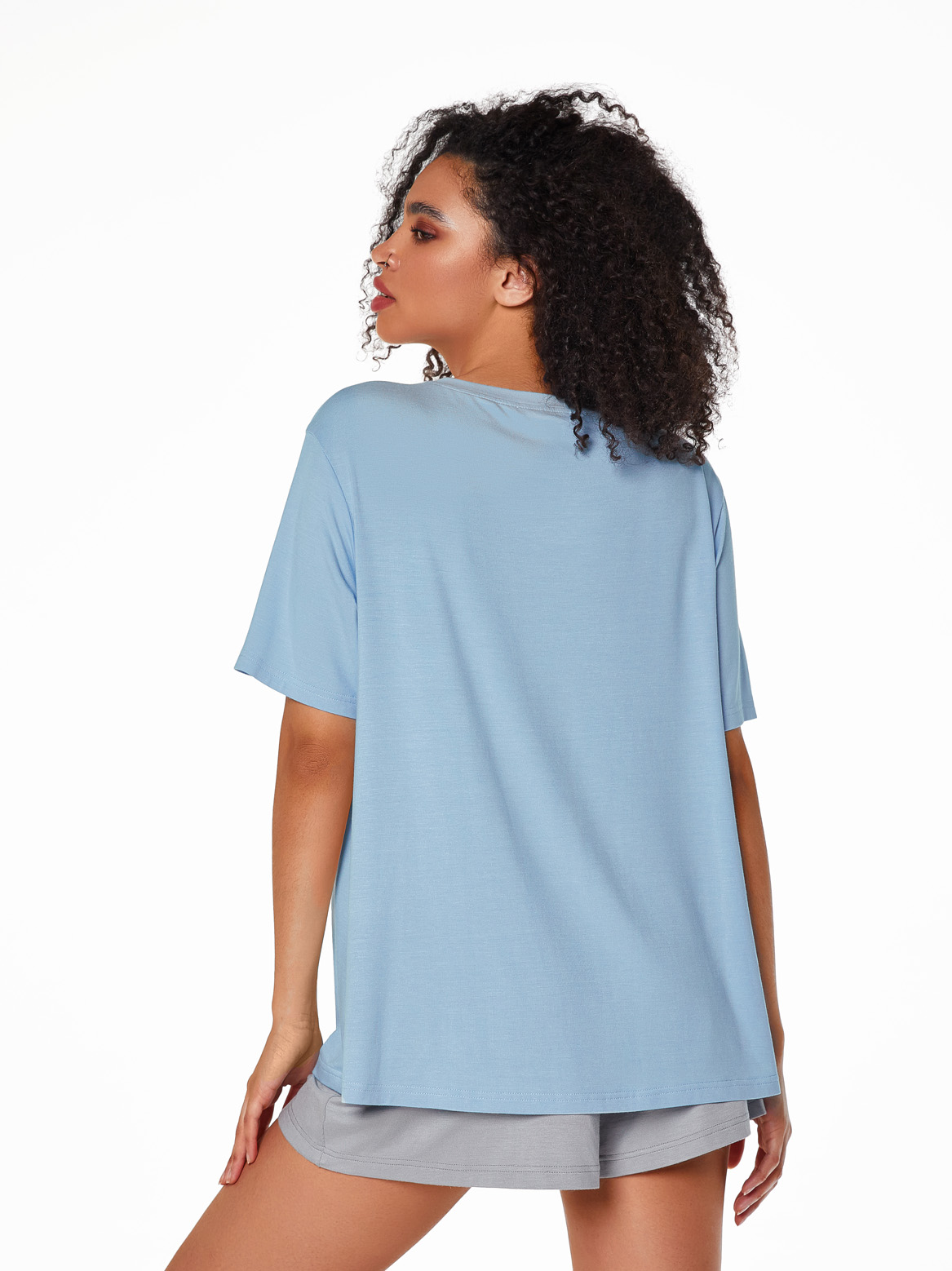 Пижама голубая туника  с серыми шортами