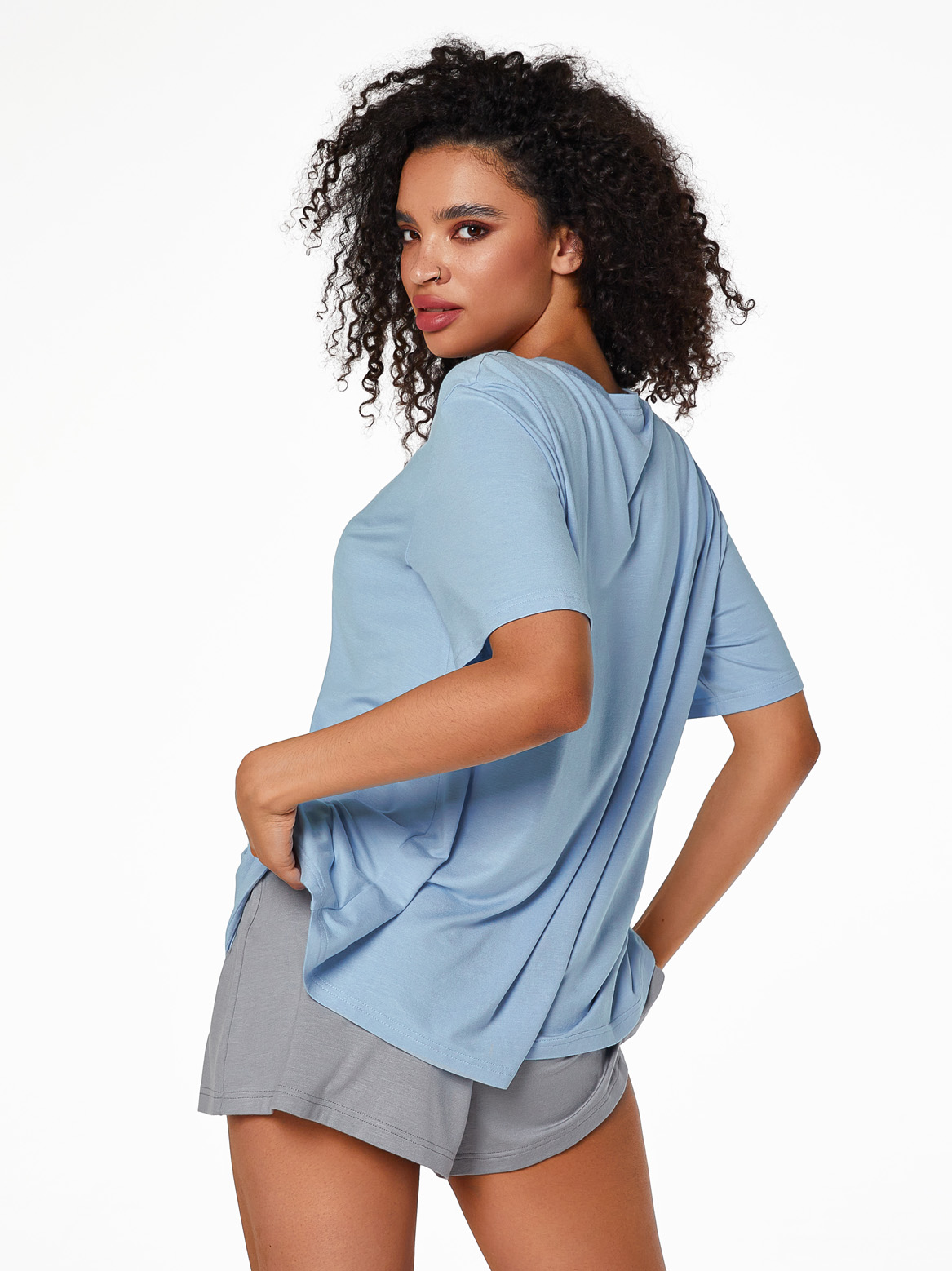 Пижама голубая туника  с серыми шортами